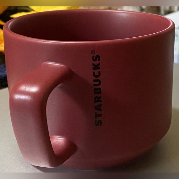 Starbucks 2008 / 12-oz Mug with Heart and Floral Design - Picture 2 of 5